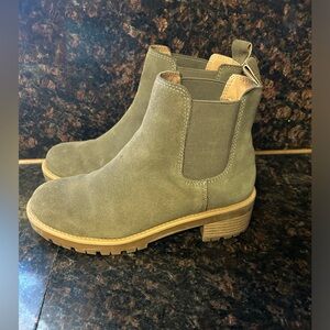 Blondo Womens Mayes Gray WATERPROOF Suede Ankle Boots Shoes size 7 $130